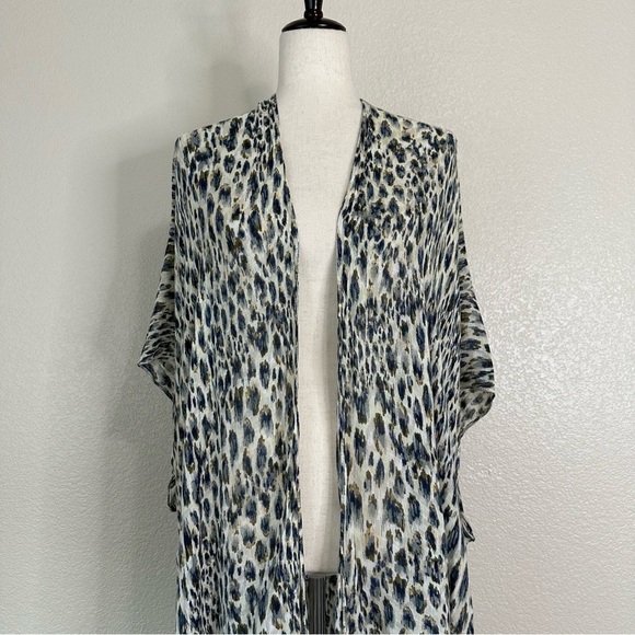 Lovestitch Leopard Open Front Kimono Coverup, One Size - Picture 3 of 12